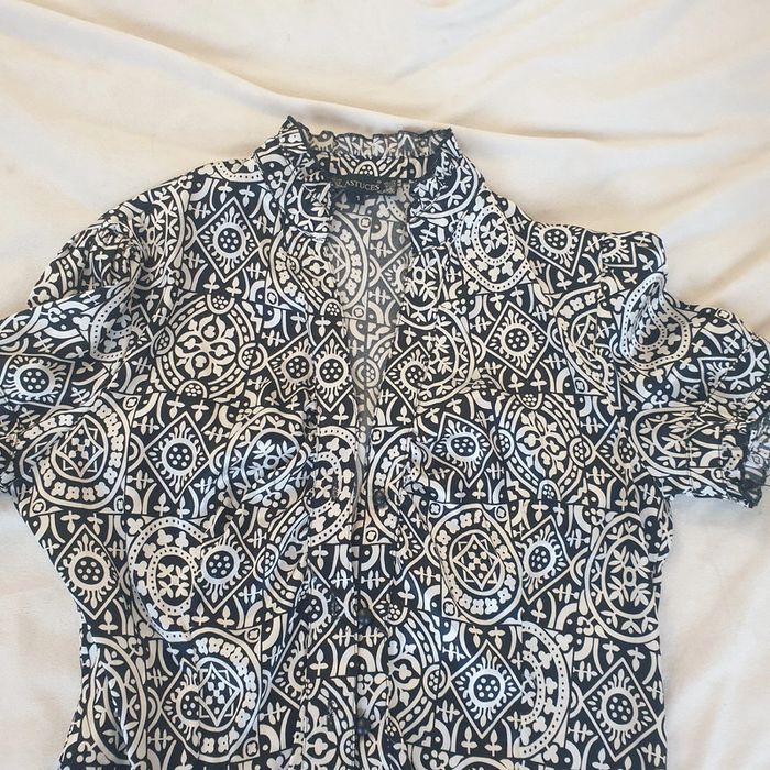 1 chemisette femme manche courte noir et blanche à motif géométrique, marque Astuces taille 1 - photo numéro 3