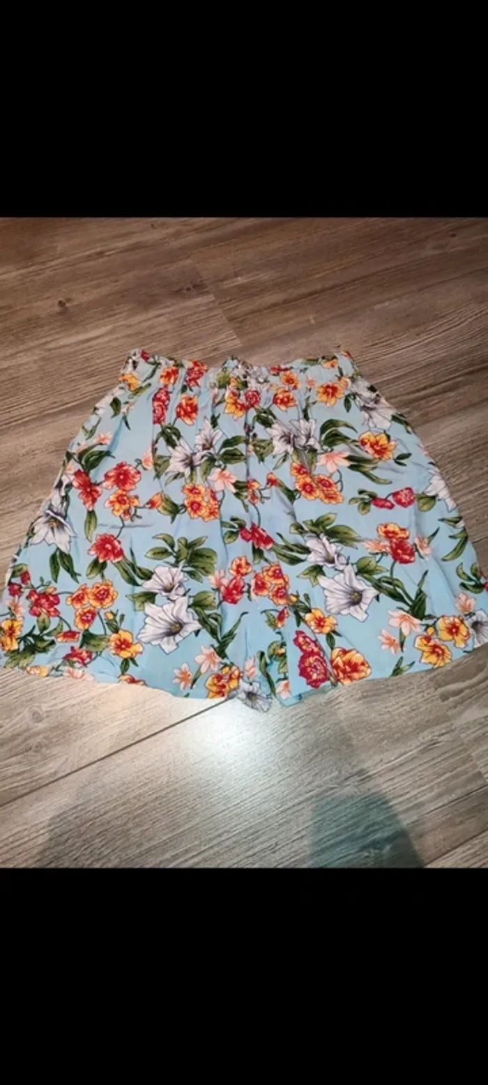 Short imprimé fleuri - photo numéro 2