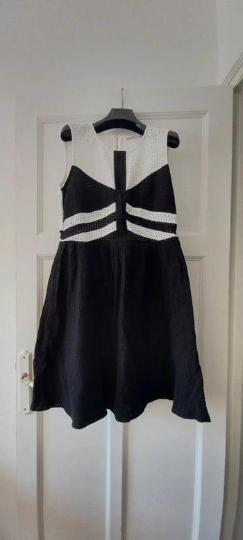 Robe cocktail Zapa 42 noir et blanc