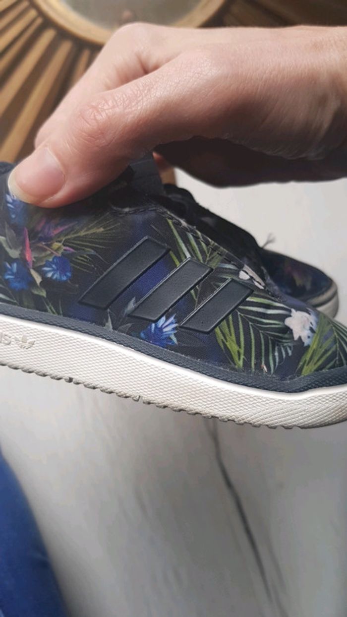 Baskets Adidas sans lacets fleurs Liberty p.20 fille - photo numéro 5
