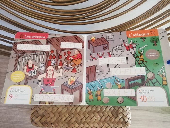 Livre cartonné chevaliers et châteaux forts - photo numéro 3