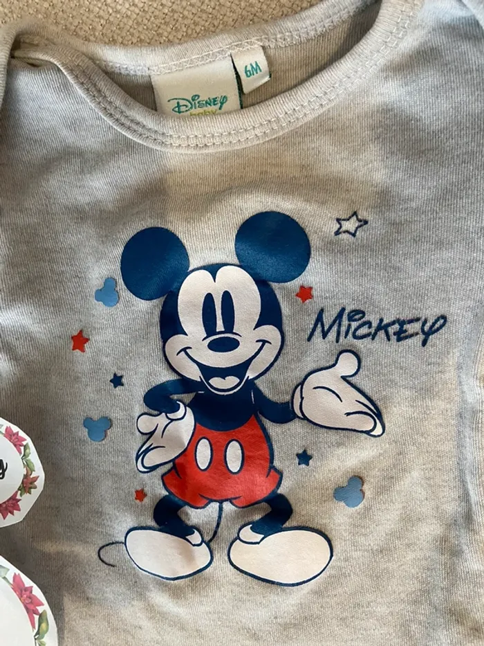 Body Disney Mickey taille 6 mois - photo numéro 2