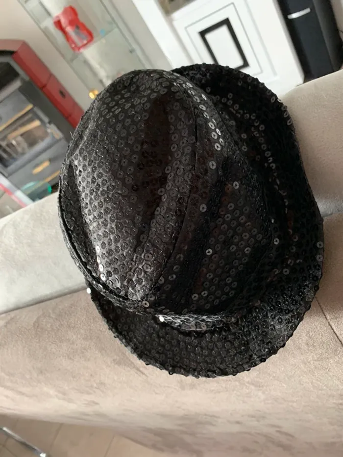 Chapeau