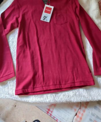 T-Shirt garçon- Manches longues-  bordeaux-Taille : 10 ans Tissaia