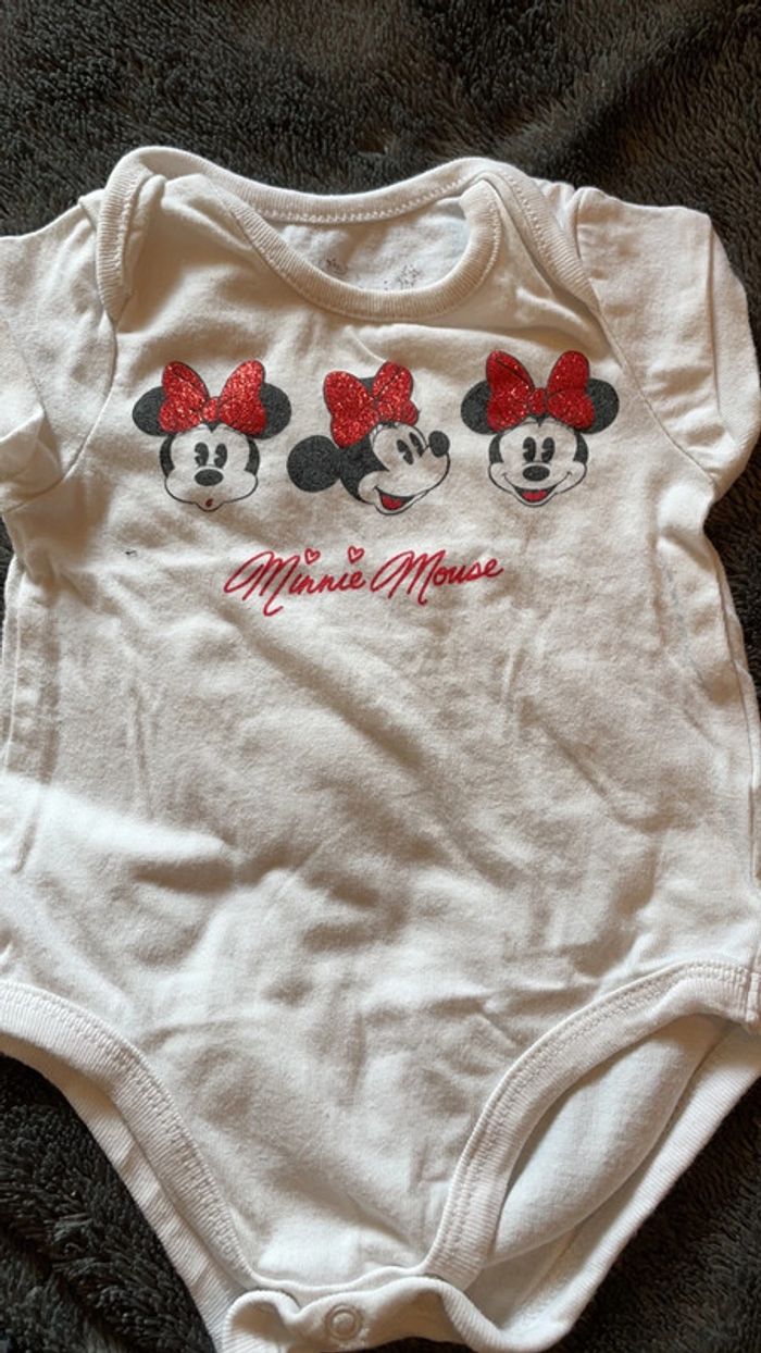 Bodies - photo numéro 3