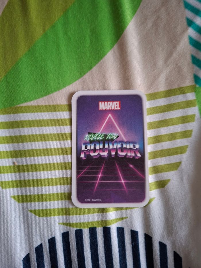 Carte Marvel révèle ton pouvoir 100 - photo numéro 2