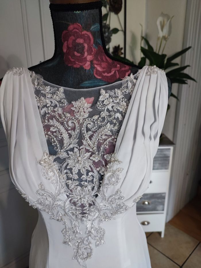 Robe de mariée blanche - photo numéro 2