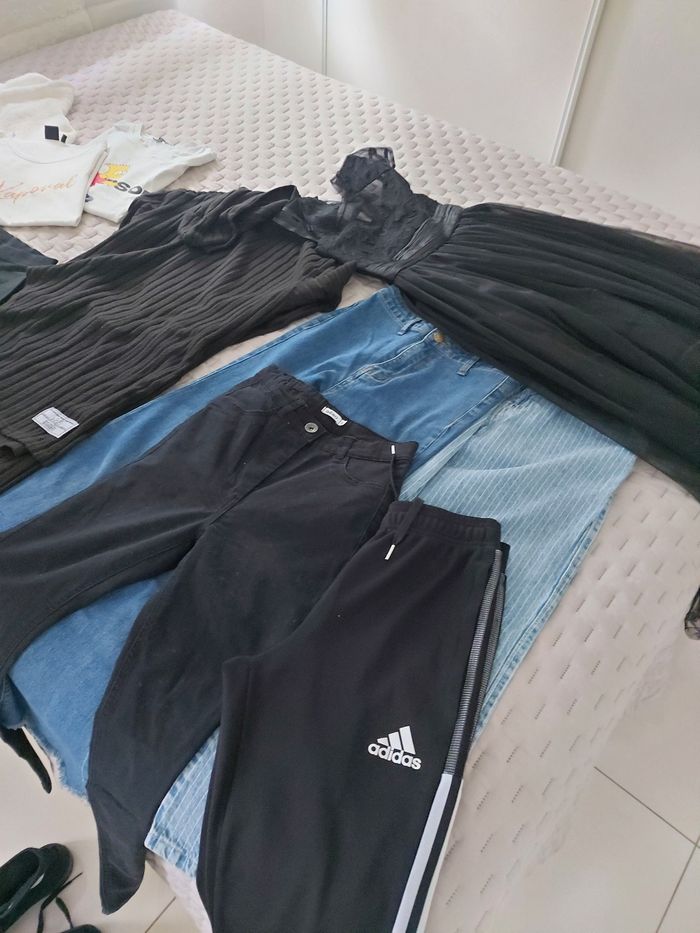 Lot de vetement ttes saisons - photo numéro 2