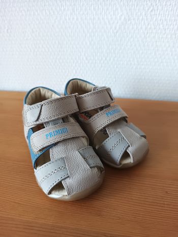 Sandales cuir neuves  PRIMIGI
