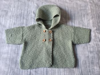 Gilet manteau bébé en maille laine fait main 3-6 mois