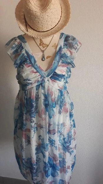 Robe d'été taille 38 très bon état