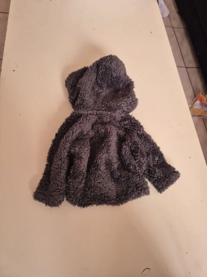 Gilet à capuche 1 mois - photo numéro 3