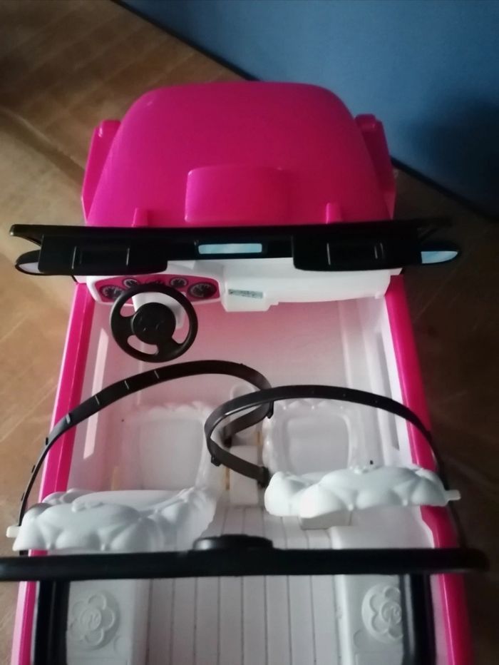Voiture barbie - photo numéro 2