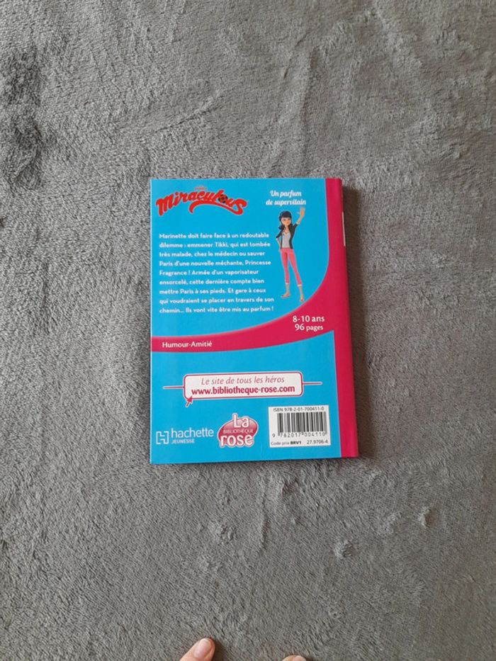 Livre miraculous un parfum de supervilain - photo numéro 3