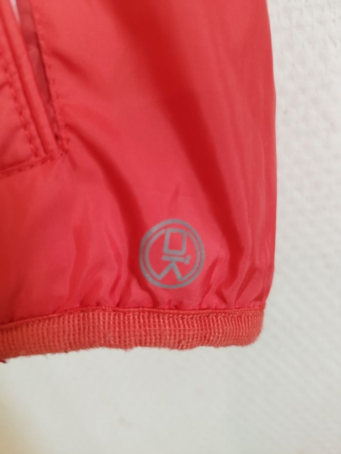 Blouson type coupe vent Okaïdi réversible bleu marine a pois/corail uni Taille 4 ans - photo numéro 8