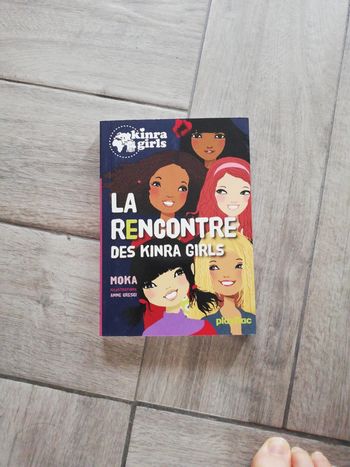 Livre kinra girls premier de la série