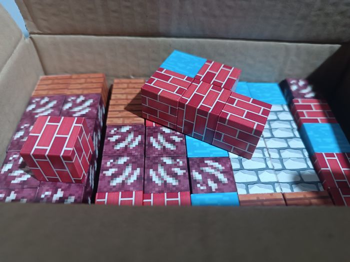 🔹 [NEUF] Lot de 200 cubes magnétiques – style Minecraft