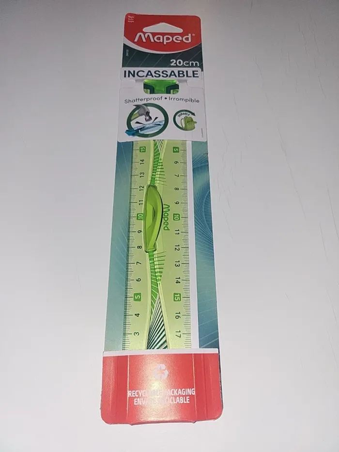 Regle 20 cm maped
