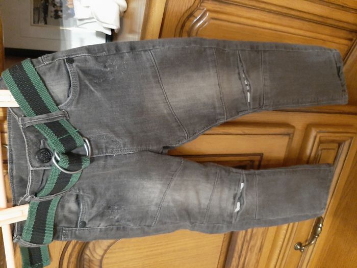 4 pantalons garçons Taille 3 ans - photo numéro 3
