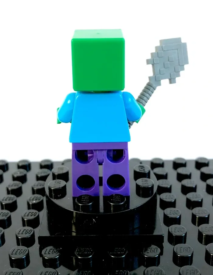 LEGO Minecraft - Zombie, dark purple legs - photo numéro 4
