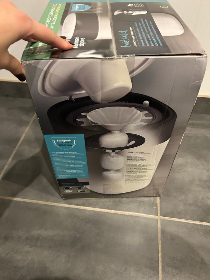 Poubelle à couches Tommee tippee Twist and click Neuve + recharge - photo numéro 3