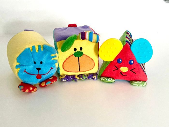 Trio peluches d’éveil chien chat souris PicWicToys TBE - photo numéro 2