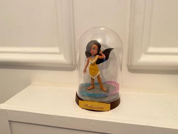 Figurine pocahontas disney