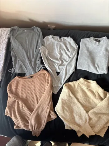 Lot hauts tshirts pull S