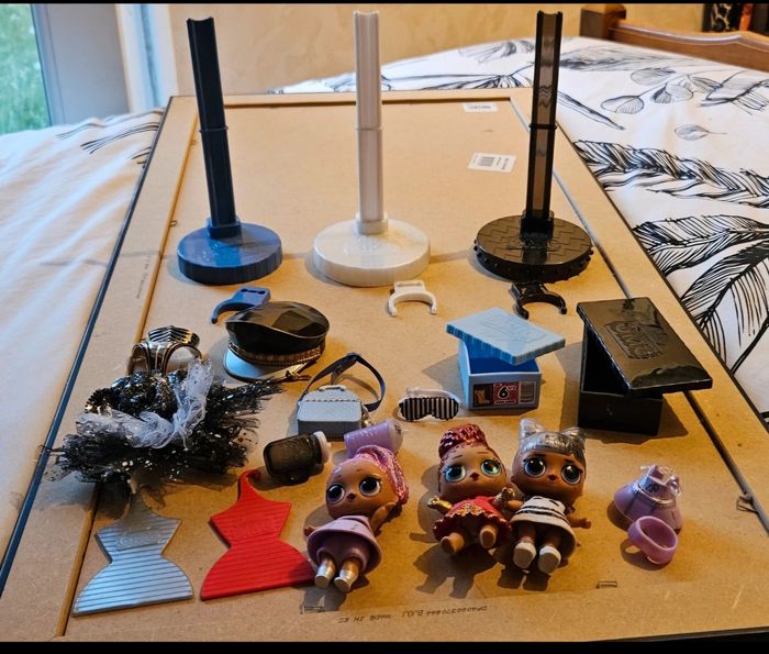 3 poupées LOL OMG et accessoires - photo numéro 2