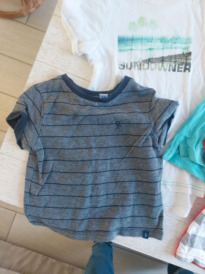 Lot de 4 t-shirts 3 ans en très bon état - photo numéro 3