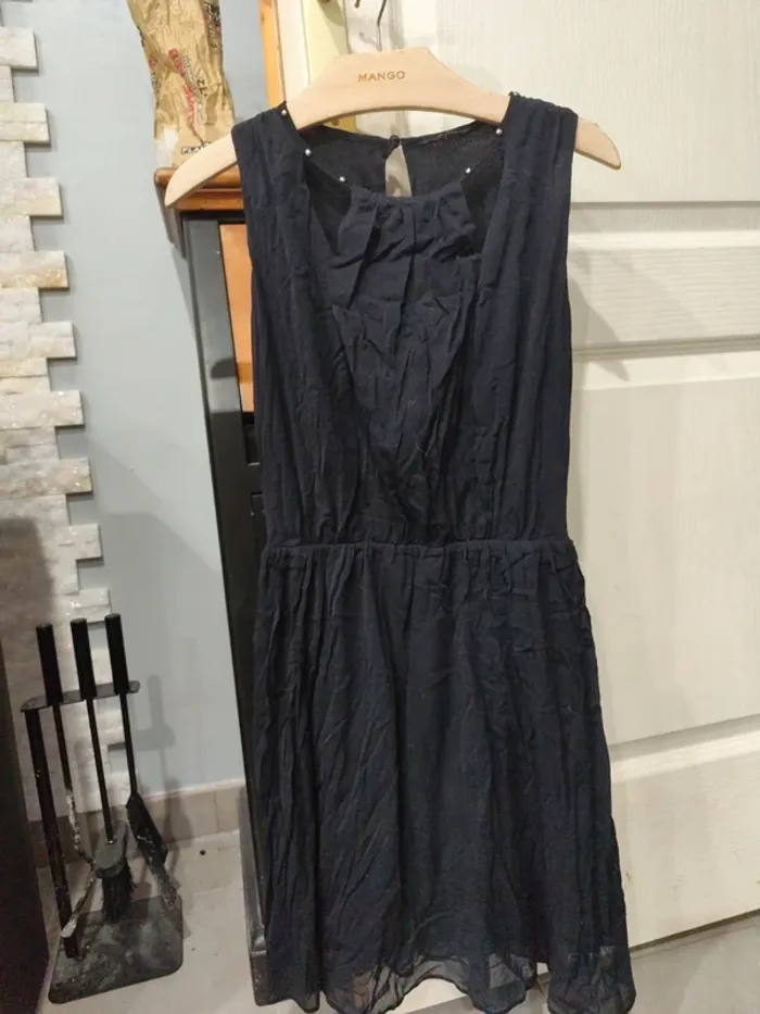 Robe noire taille xs - photo numéro 2
