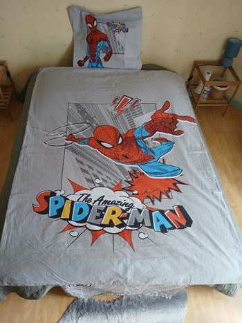 Parure de lit Spiderman 140 × 200 cm
