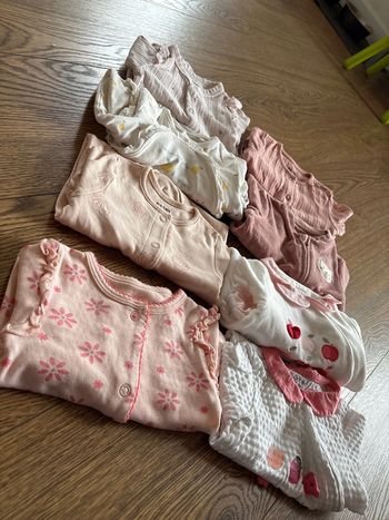 Lot pyjamas 1 mois