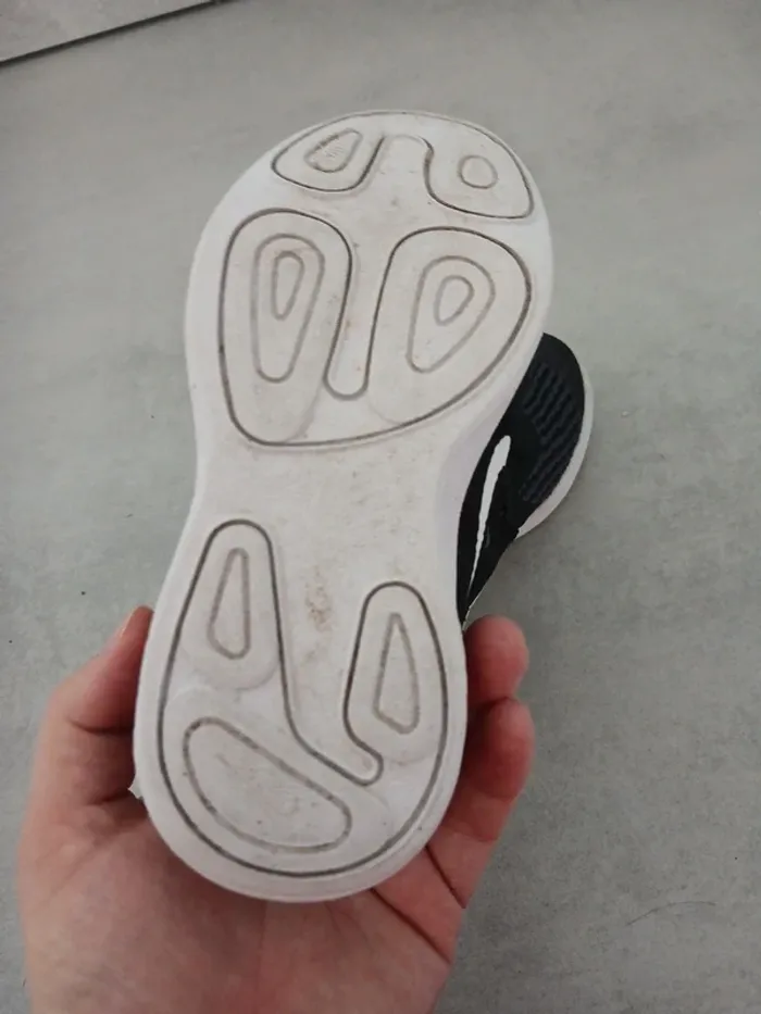 Baskets nike - photo numéro 3