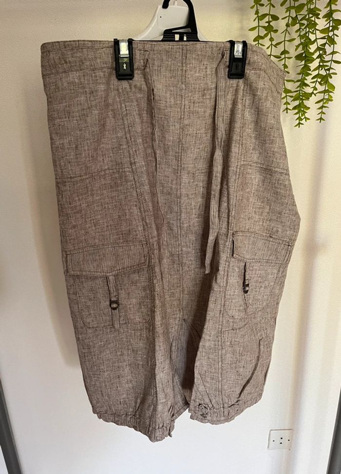 Très belle jupe mi longue pour femme