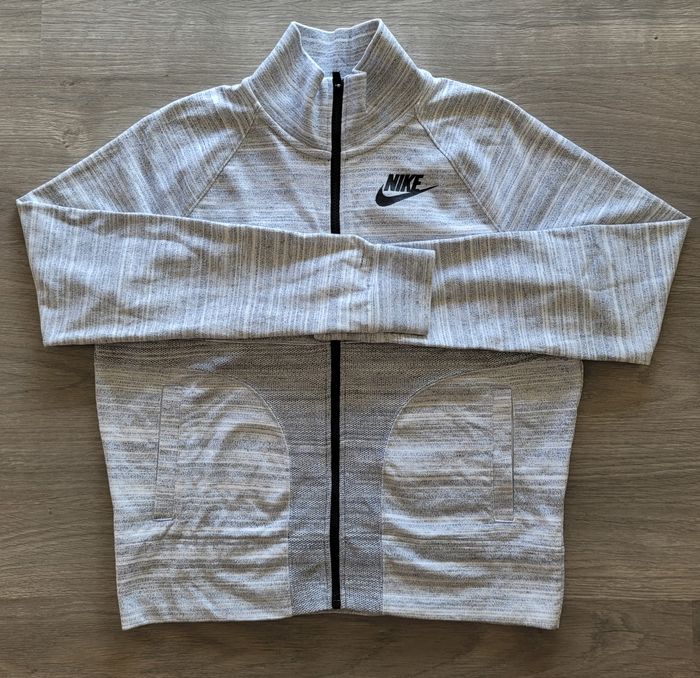 Veste grise zippée, col cheminée, NIKE Taille M/L - photo numéro 2