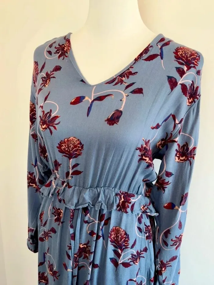 Magnifique robe MSCH Coppenhaegen à fleurs taille S - photo numéro 3