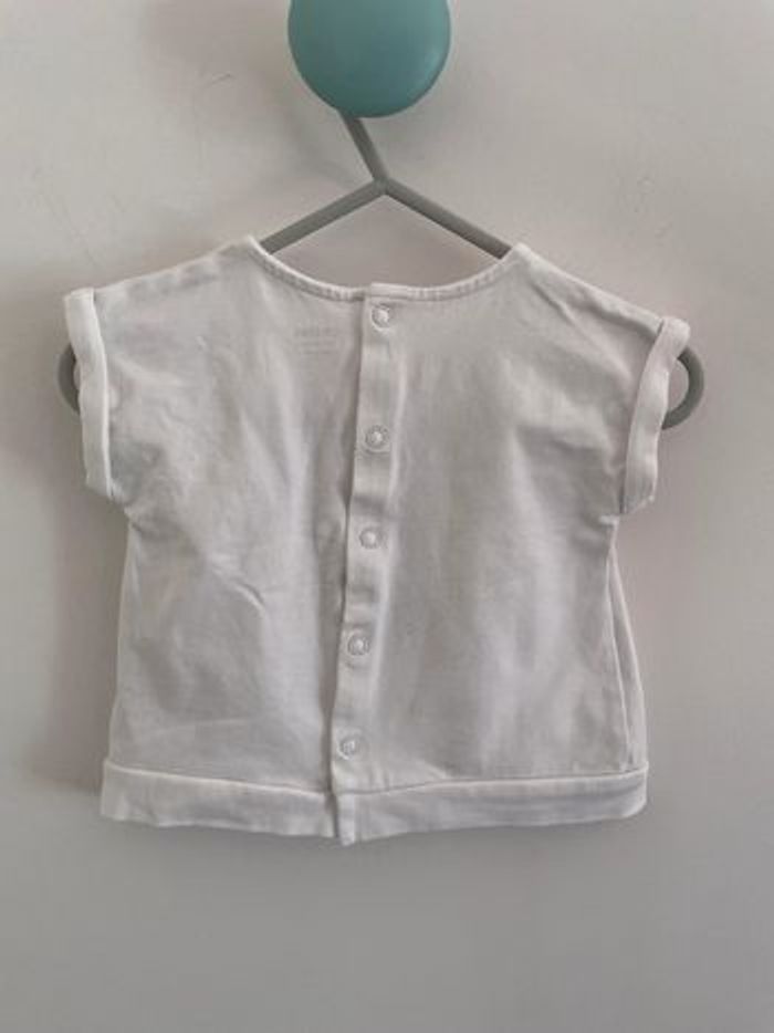 T-shirt taille 6 mois - photo numéro 3