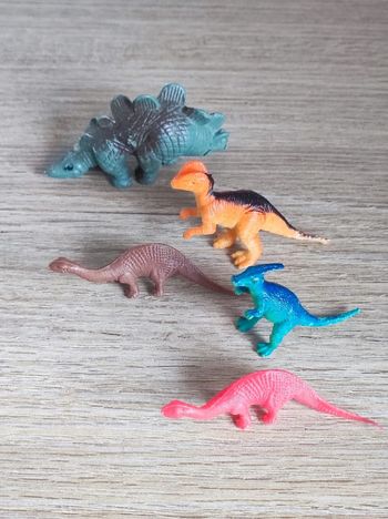 Lot 5 Mini figurines dinosaure plastique Vintage