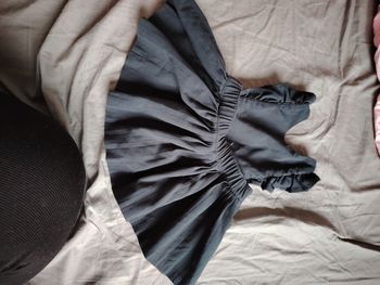 Robe noire taille 6 mois 