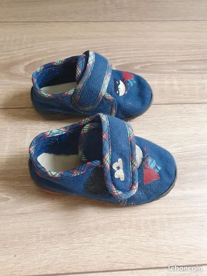 P 23 chaussons chaud hiver scratchs