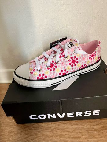 Converse brodées