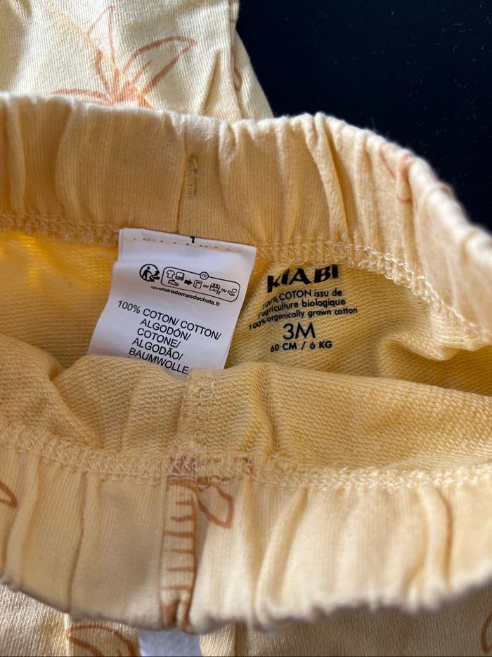 Ensemble jaune - photo numéro 2