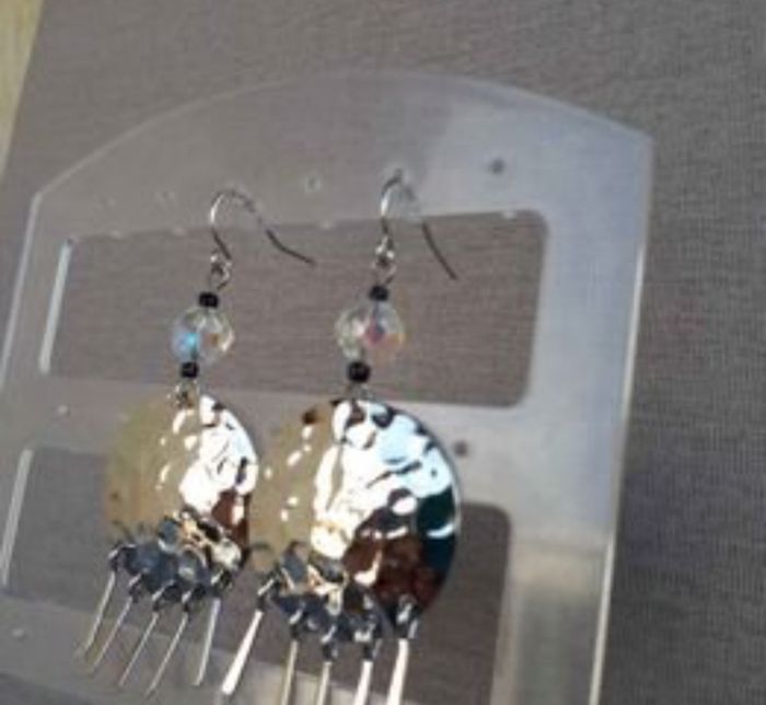 Boucles d'oreilles ronds, pendantes, argenté - photo numéro 3