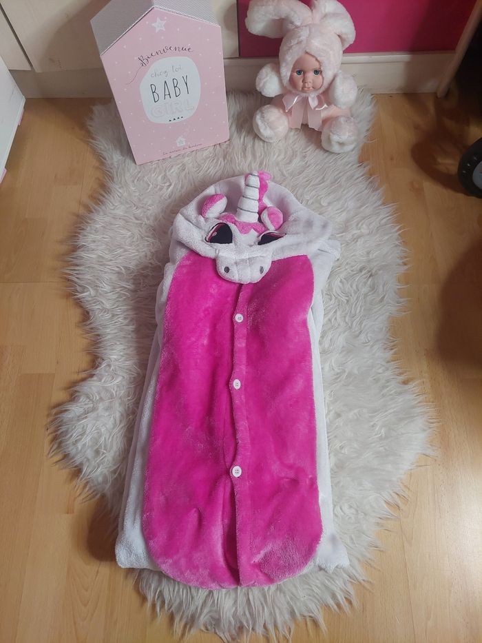 Combinaison pyjama capuche "licorne" fille ado chaud 10 ans (140cm) BE 🦄 - photo numéro 3