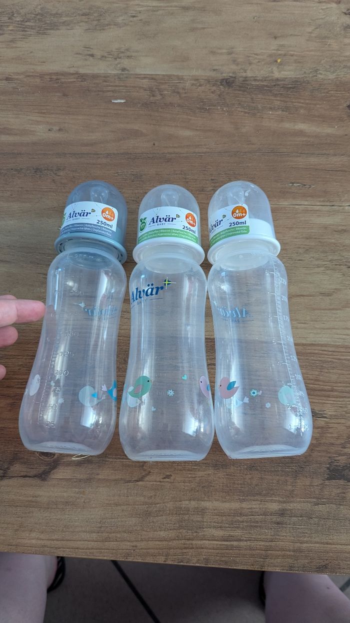 Lot de 5 biberons - photo numéro 2