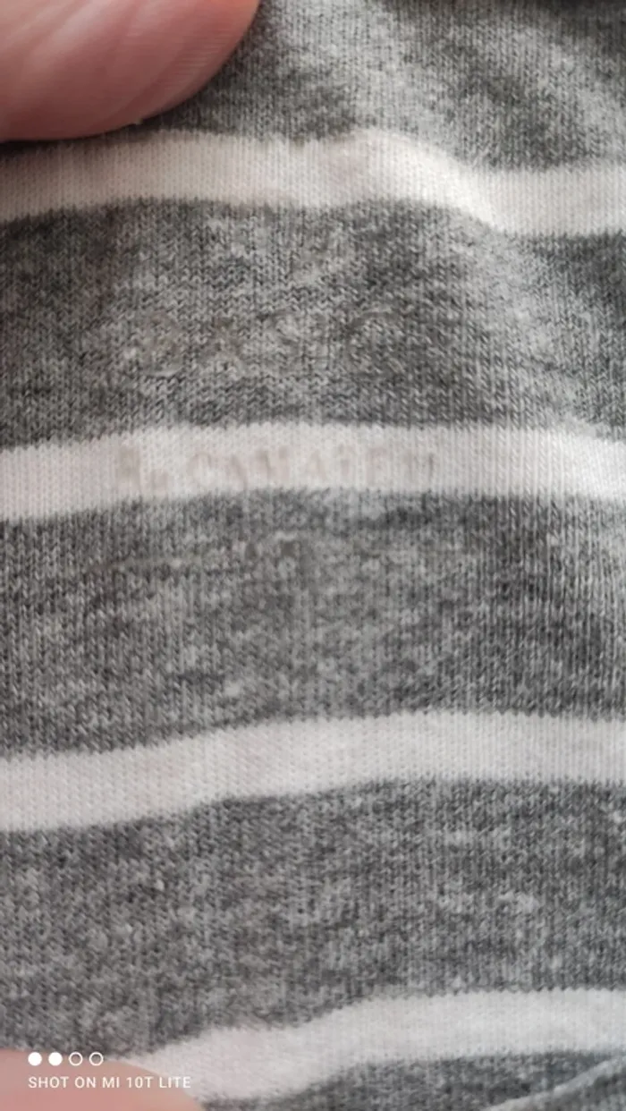 Tee shirt rayé gris et blanc camaïeu - photo numéro 3