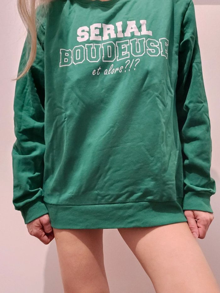 Sweat serial boudeuse taille L