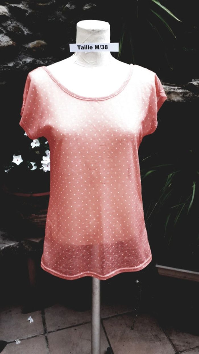 Tee-shirt orange rosé à pois blancs