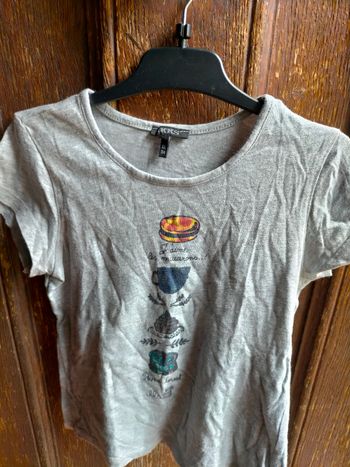 Joli tee shirt IKKs 6 ans 